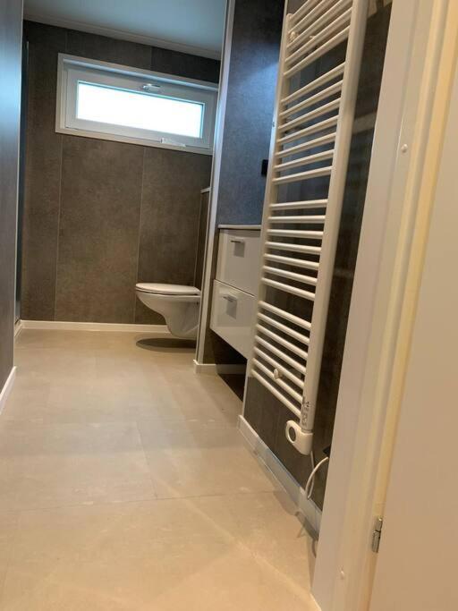 Nieuw! 6-Persoons Chalet Aan Het Veluwemeer Dichtbij Harderwijk, Amersfoort En Zwolle Villa Hulshorst Esterno foto